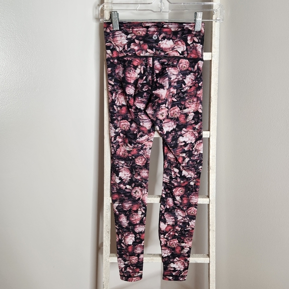 Lululemon leggings womens size 4 Fast & Free 7/8 Nulux 28 " floral high rise - Picture 1 of 6